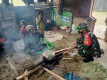 Babinsa Koramil 1714-02Ilu Blusukan Masuk Dapur 