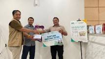 BSI Maslahat Serahkan Bantuan ke Penyintas Banjir Trenggalek dan Tulungagung Jawa Timur