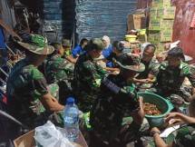 Bupati Asmat Elisa Kambu Berikan Apresiasi kepada Satgas Yonif Raider 600 Modang