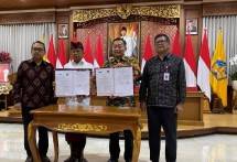 Kerja Sama Fasilitas BCA E-Commerce Payment Gateway dengan Pemrov Bali &ndash; Gubernur Provinsi Bali Wayan Koster (kedua dari kiri), Direktur BCA Santoso (kedua dari kanan) menandatangani Perjanjian Kerja Sama Fasilitas BCA E-Commerce Payment Gateway dengan Pemerintah Provinsi Bali, 