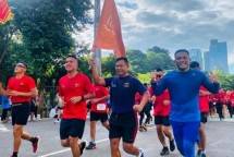 Prajurit Brigif 1 Marinir Olahraga Bersama Prajurit Kopasus