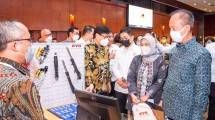 Menperin Agus Gumiwang Kartasasmita saat meresmikan Link and Match IKM Otomotif dengan tier APM