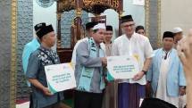 BSI Maslahat dan BSI Salurkan Bantuan Langsung Tunai ke Guru Ngaji dan Mitra Ojol
