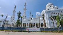 Masjid Raya Sheikh Zayed Solo