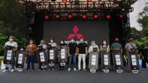 President Director PT MMKSI, Naoya Nakamura saat penyerahan secara simbolis 50 unit New Xpander Cross kepada konsumen