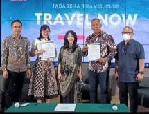 Penandatanganan nota kesepahaman (MoU) antar PT. Traveli Caraka Nuswantara dan Jababeka Travel Club'