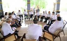 Momen Pemimpin Dunia Ngobrol Santai di Tahura Ngurah Rai Bali