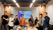 Tim BigBox Leap berfoto bersama dengan Pemkot Semarang usai diskusi final kolaborasi pemanfaatan platform digital BigBox untuk portal Satu Data Indonesia.
