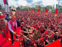 Presisden Jokowi dan Masyarakat Dayak