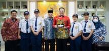 Ketua MPR RI Dukung Siswa Labschool Kebayoran Ciptakan Game Edukasi 4D Trash Game
