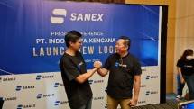 Handoyo Setiawan Direktur PT. Indo Surya Kencana (kiri ) dan Ronny Gondo Sari, Senior Sales Manajer PT Indo Surya Kencana (Sanex) 