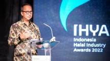 Menteri Perindustrian Agus Gumiwang Kartasasmita