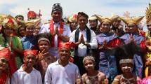 Menteri Investasi/Kepala BKPM Bahlil Lahadalia saat merayakan Hari Nusantara 2022 di Pantai Marina, Wakatobi