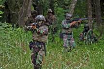 Prajurit Korps Marinir TNI AL dan USMC Laksanakan Patroli Tempur