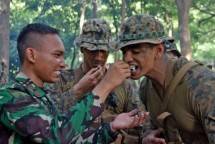 Prajurit Korps Marinir dan Prajurit USMC Berlatih Jungle Survival