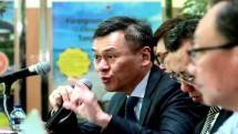 Direktur Utama Jababeka Budianto Liman bersama Corporate Secretary Jababeka Muljadi Suganda dalam Public Ekspose (foto INDUSTRY.co.id)