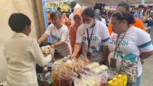 Kantor Cabang ASABRI Jayapura menghadirkan 2 UMKM Binaan Kantor Cabang ASABRI Jayapura yaitu UMKM Keripik Ria dan Embun Yammua yang menjual aneka macam keripik dan kuliner olah berbahan dasar ubi. 
