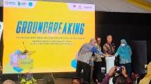 Menperin Agus Gumiwang Kartasasmita bersama Walikota Bogor Bima Arya Sugiarto saat melakukan groundbreaking pembangunan SMK SMAK Bogor (Foto: Ridwan/Industry.co.id)