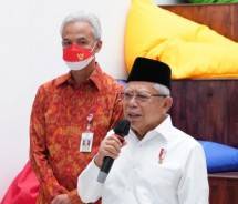 Wakil Presiden (Wapres) K.H. Ma&rsquo;ruf Amin dan Gubernur Jateng Ganjar Pranowo