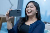Ini adalah Samsung Galaxy A73 5G yang digunakan untuk mengabadikan konser. Tidak perlu khawatir, soalnya Galaxy A33 5G, A53 5G, dan A73 5G sudah dibekali fitur IP67 yang water and dust resistant. Anda bisa worry-free saat hujan untuk tetap mengabadikan momen konser dengan maksimal. (Foto: PT Samsung Electronics Indonesia)