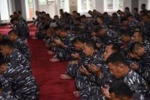 Prajurit dan PNS Mako Kormar Gelar Doa Bersama Akhir Tahun 2022