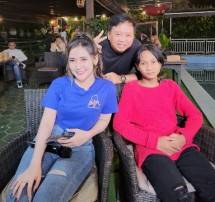 Agi bersama Dara Ayu dan Fajar Sadboys