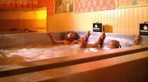 Menikmati Sensasi Berendam di Kolam Bir, Austria
