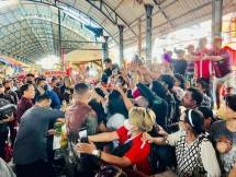 Kedatangan Presiden Jokowi Disambut Masyarakat Kota Manado Sulawesi Utara