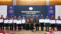 Mentan SYL saat menghadiri Rakorteknas Ditjen PKH Kementan