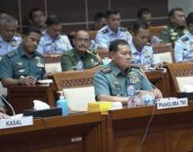 Panglima TNI Laksamana Yudo Margono Rapat Kerja dengan Komisi I DPR RI