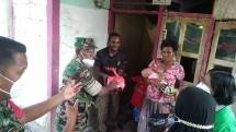 Danramil 1710-07/Mapurujaya Kunjungi Sekaligus Beri Bantuan Sembako
