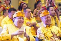 BALI,- Ketua Umum Partai Golkar Airlangga Hartarto didampingi oleh jajaran pimpinan, menghadiri sekaligus membuka Rapat Koordinasi Teknis (Rakornis) pemenangan pemilu 2024 dan Bimbingan Teknis (Bimtek) wilayah Bali Nusra di Ballroom Prime Plaza Hotel Bali, Denpasar Bali, Jumat (3/2). 