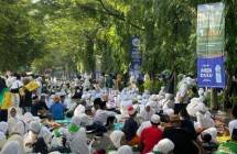 Peringatan Harlah Satu Abad Nahdlatul Ulama (NU) di Stadion Gelora Delta Sidoarjo, Jawa Timur.