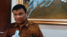 Ketua Dewan Kehormatan Ikatan Wartawan Online (IWO) Jakarta Dr Emrus Sihombing. (Irvan AF/INDUSTRY)