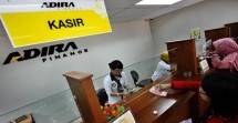 Transaksi dan pelayanan di kantor Adira Finance
