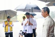 Tinjau Proyek Normalisasi Kali Ciliwung, Presiden Jokowi : Segera Kita Lanjutkan Kembali
