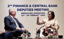Menkeu Sri Mulyani bertemu Sekjen OECD di India