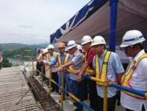 Menteri PUPR Tinjau Proyek Infrastruktur di Papua (Foto Humas)
