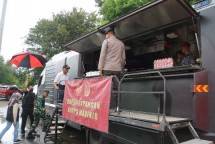Menko PMK Muhnadjir Effendy Kunjungi Dapur Lapangan Korps Marinir