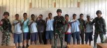 Satgas Yonif 143/TWEJ Cetak Generasi Berwawasan Kebangsaan di Perbatasan RI-PNG