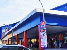 Pendapatan FY2022 tercatat Rp 15,45 Triliun, Laba Bersih tumbuh 11,81% menjadi Rp 246 Miliar. Pencapaian kinerja pendapatan dan laba terbesar dalam lima tahun terakhir. Ditopang oleh kinerja penjualan kedua segmen yang dimiliki perseroan yakni segmen ditribusi dan ritel modern. 