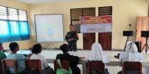 Satgas Yonif 143/TWEJ Berikan Pembekalan di SMK Pedalaman Papua