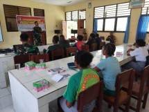Satgas Yonif 143/TWEJ Sosialisasikan Bahaya Narkoba dan HIV AIDS 