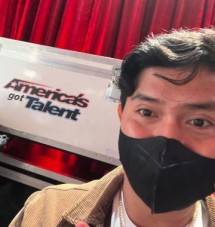 Cakra Khan 