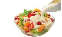 Ajinomoto luncurkan Mayumi saus salad buah.