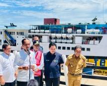 Tinjau Pelabuhan Penyebrangan Merak, Presiden Jokowi Pastikan Kesiapan Arus Mudik 2023