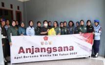 Anjangsana Wujud Perhatian Wanita TNI