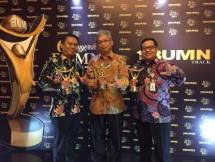 Perum JAMKRINDO Borong Tiga Piala BUMN Terbaik (Foto Anto)