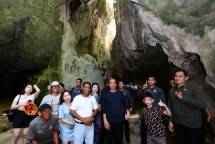 Presiden Jokowi Tinjau Kesiapan UMKM dan Lokasi Wisata di Labuan Bajo NTT