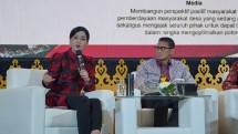 Kepala Eksekutif Pengawas Perilaku Pelaku Usaha Jasa Keuangan, Edukasi dan Pelindungan Konsumen OJK Friderica Widyasari Dewi dan Sandiaga Uno